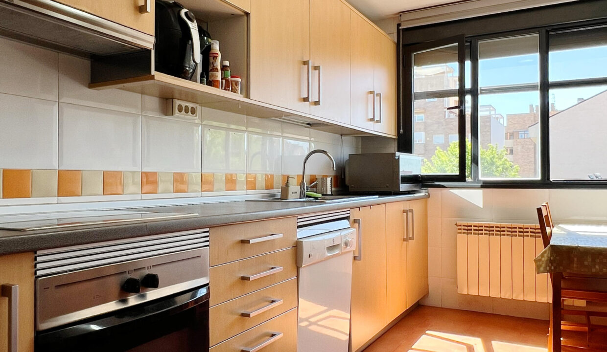 085AFAD6-7F1A-4492-B4AB-1890468535B4