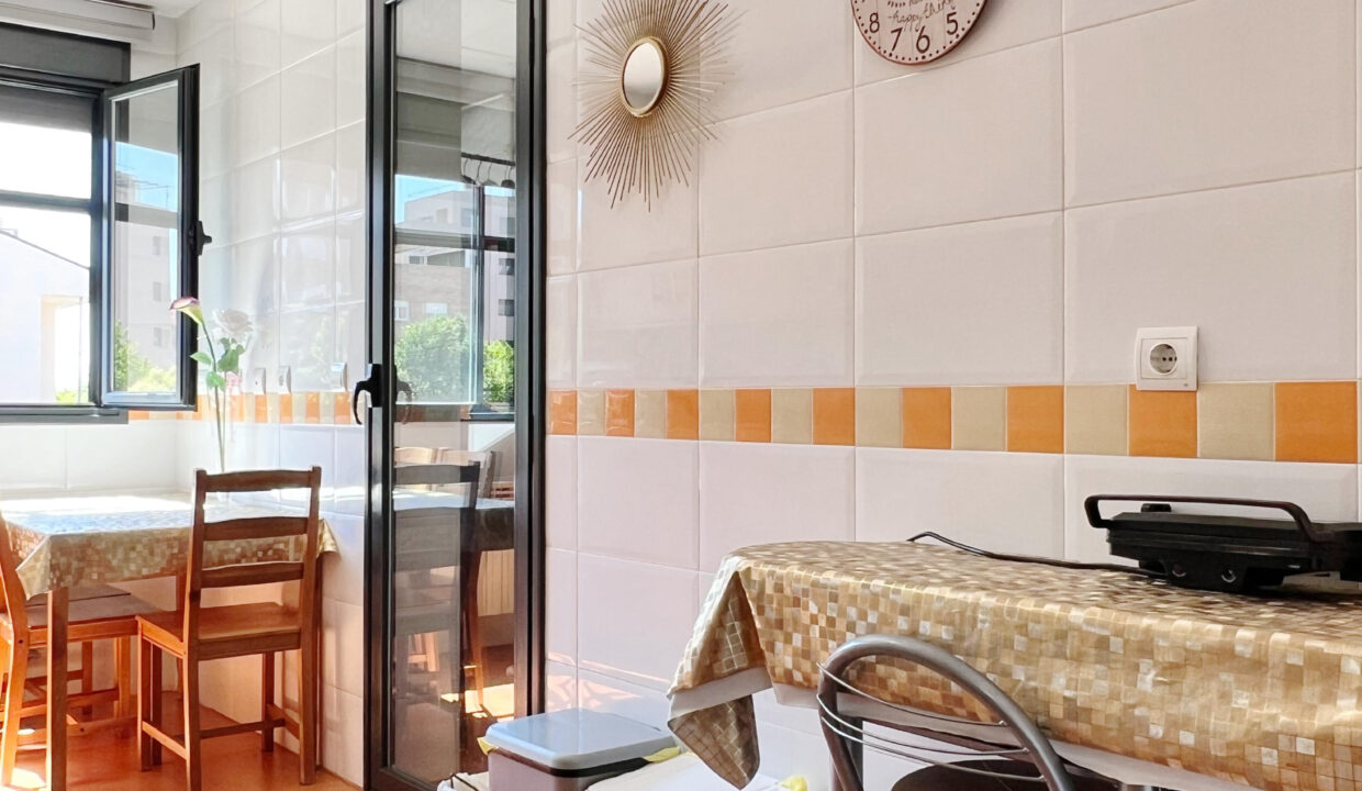 10FC90E0-FB50-41C6-B834-DDE81E21A54F