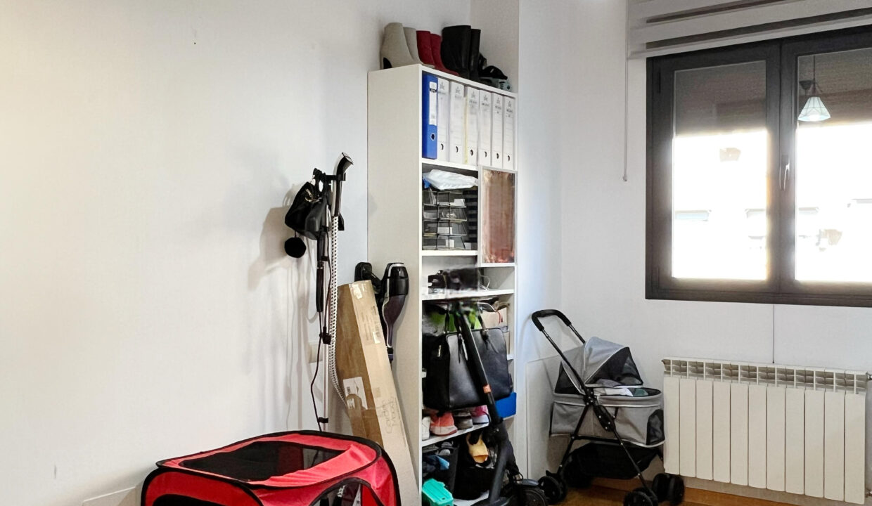 27A5C8F5-7798-458F-8F2D-5730E5B92FBA