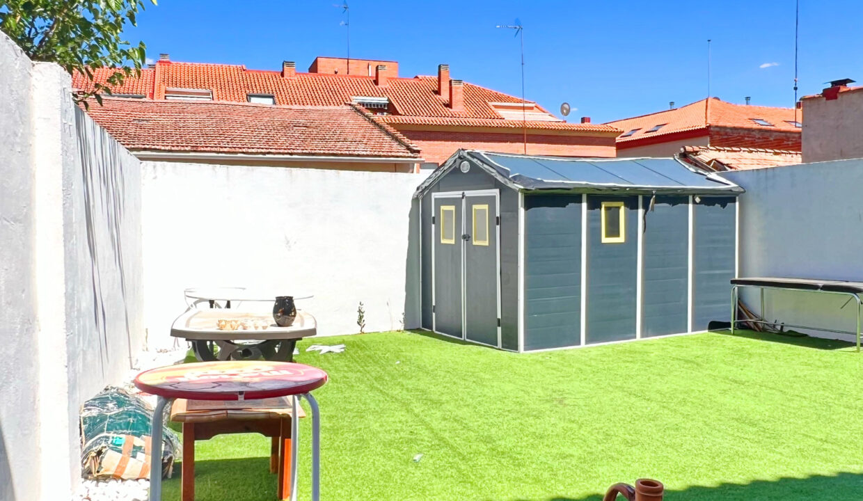 2B6426FF-CD08-46EB-AC32-9BEAC6920A44