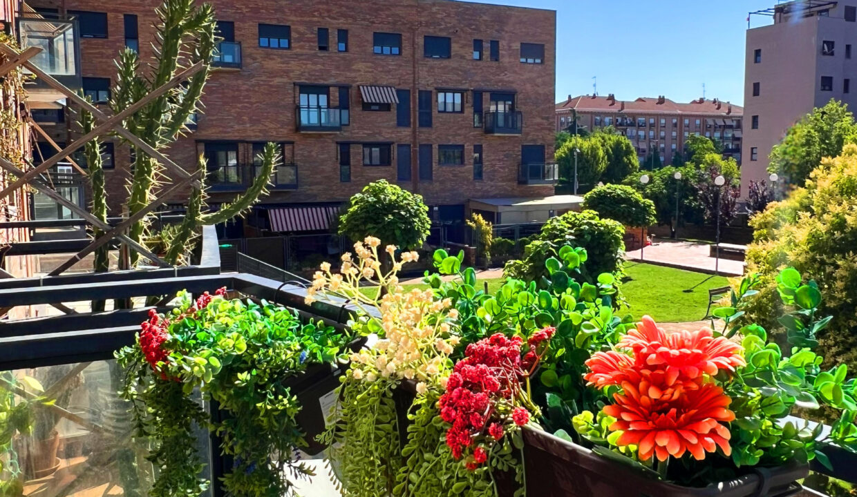 4C4A4976-8F42-4CFF-8E93-2AC89846A885