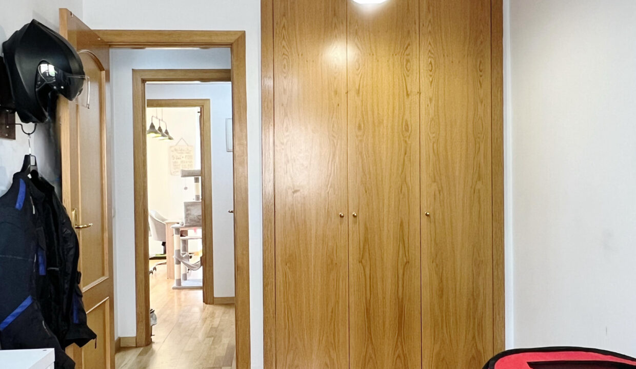 5328B075-1E16-4164-B9BE-94C2E02E4726