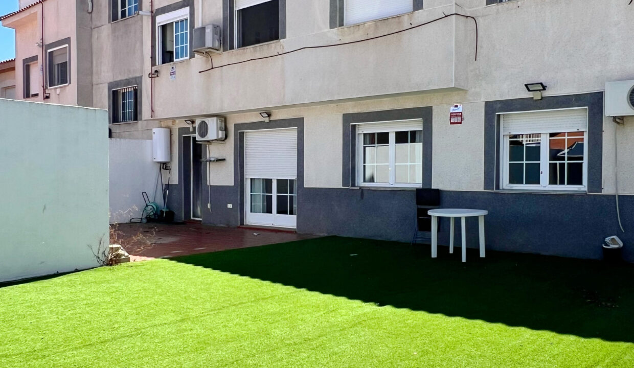 6DFFC899-72B5-4B67-AE07-A7EB704A2592