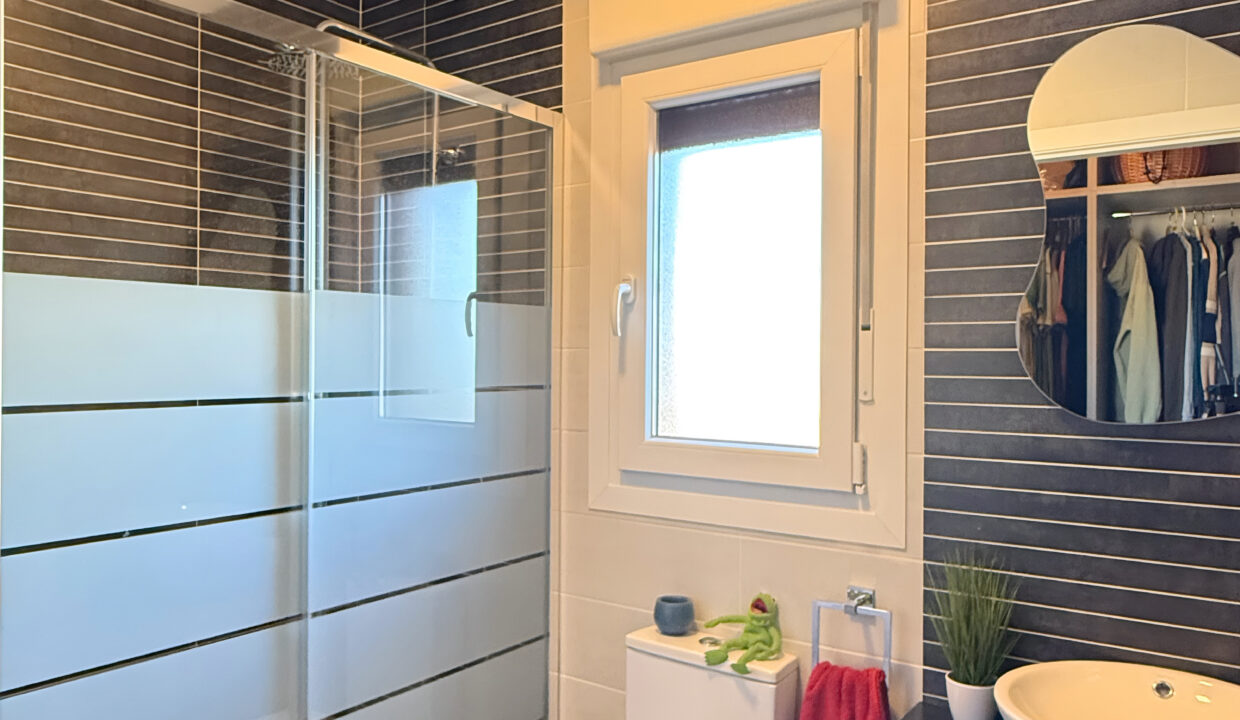 2CA4D5C2-C75B-474B-A7C0-3F84A938157F