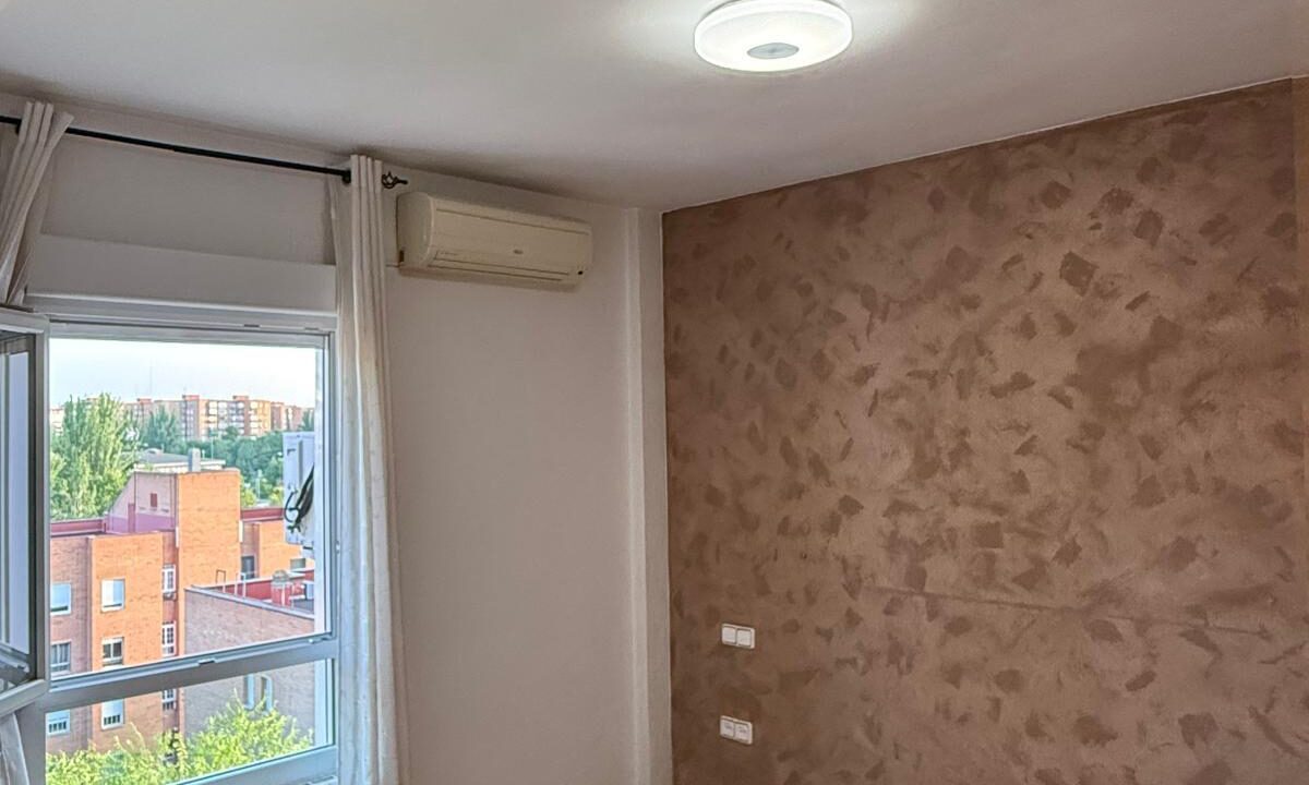 032a1946-d7fe-453e-b798-499e211668fd