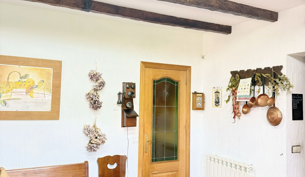 4f856efd-ee12-4b21-9ec8-90dcccbbd369