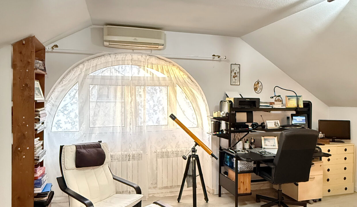 88E066CA-5270-42FB-87A5-C7638E2799DE