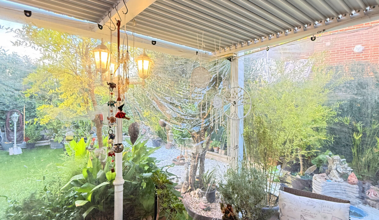 C7592302-315A-4273-A7B6-16E92F4B186D